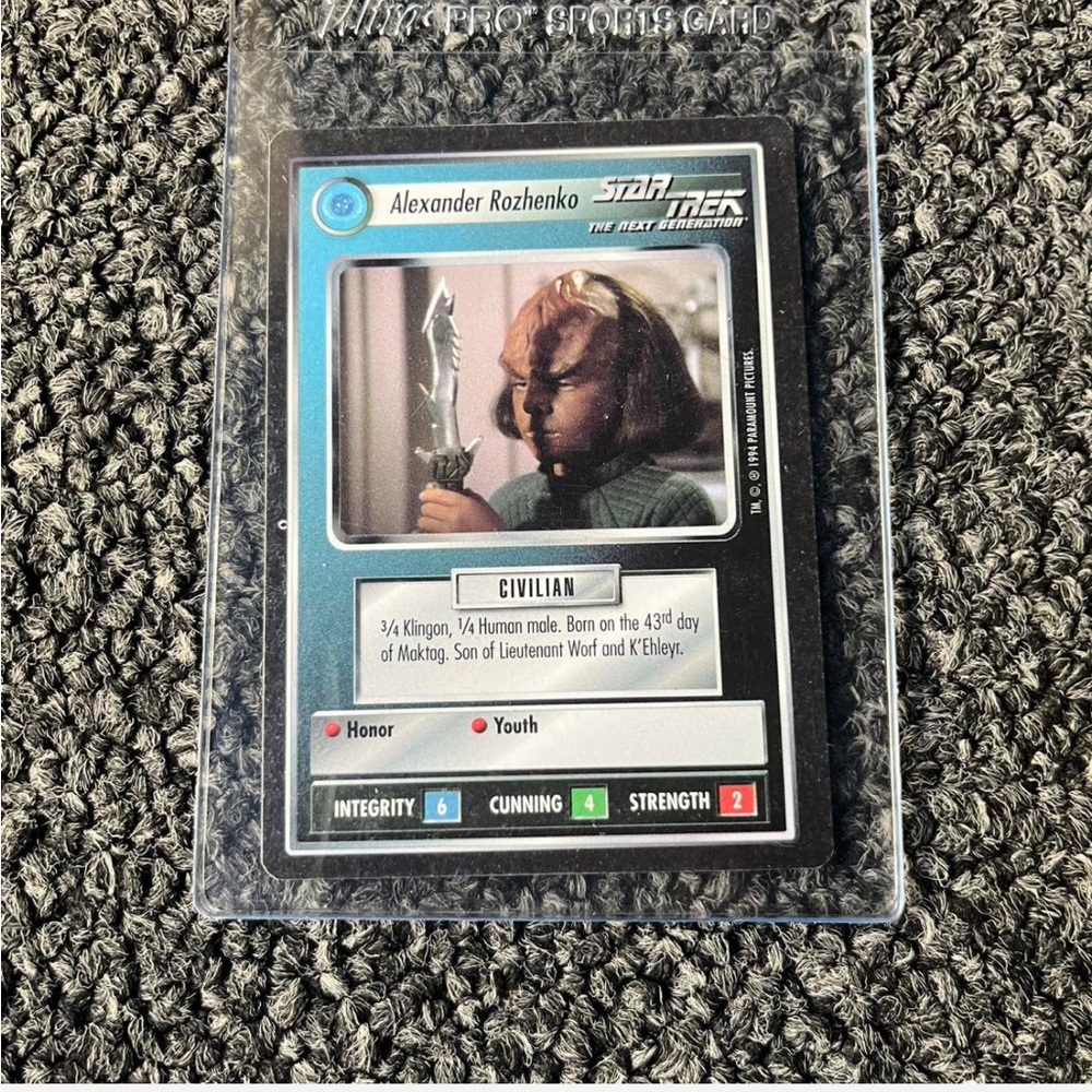 Vintage Star Trek CCG BB
Premiere Edition Alexander
Rozhenko Card